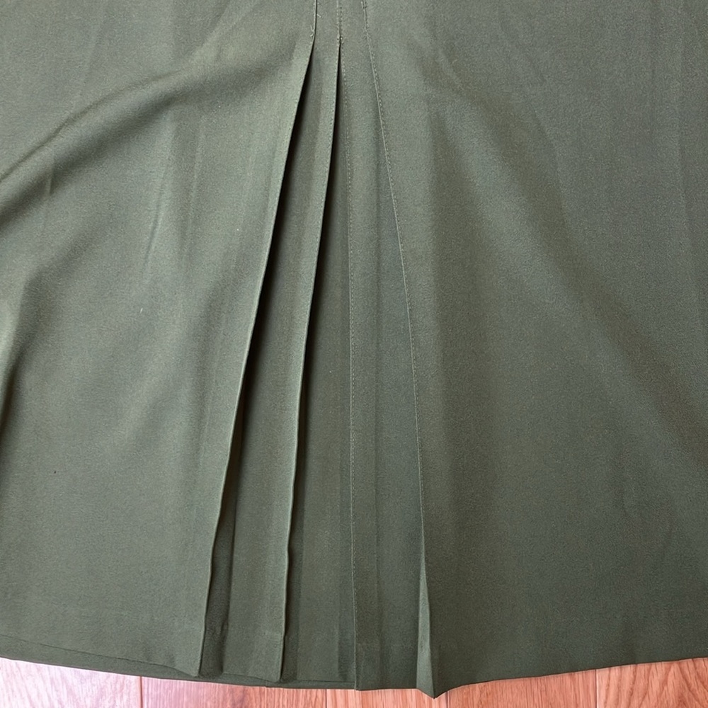 Vintage plus green skirt, kick pleats, elastic waist, size 20W - Picture 2 of 4
